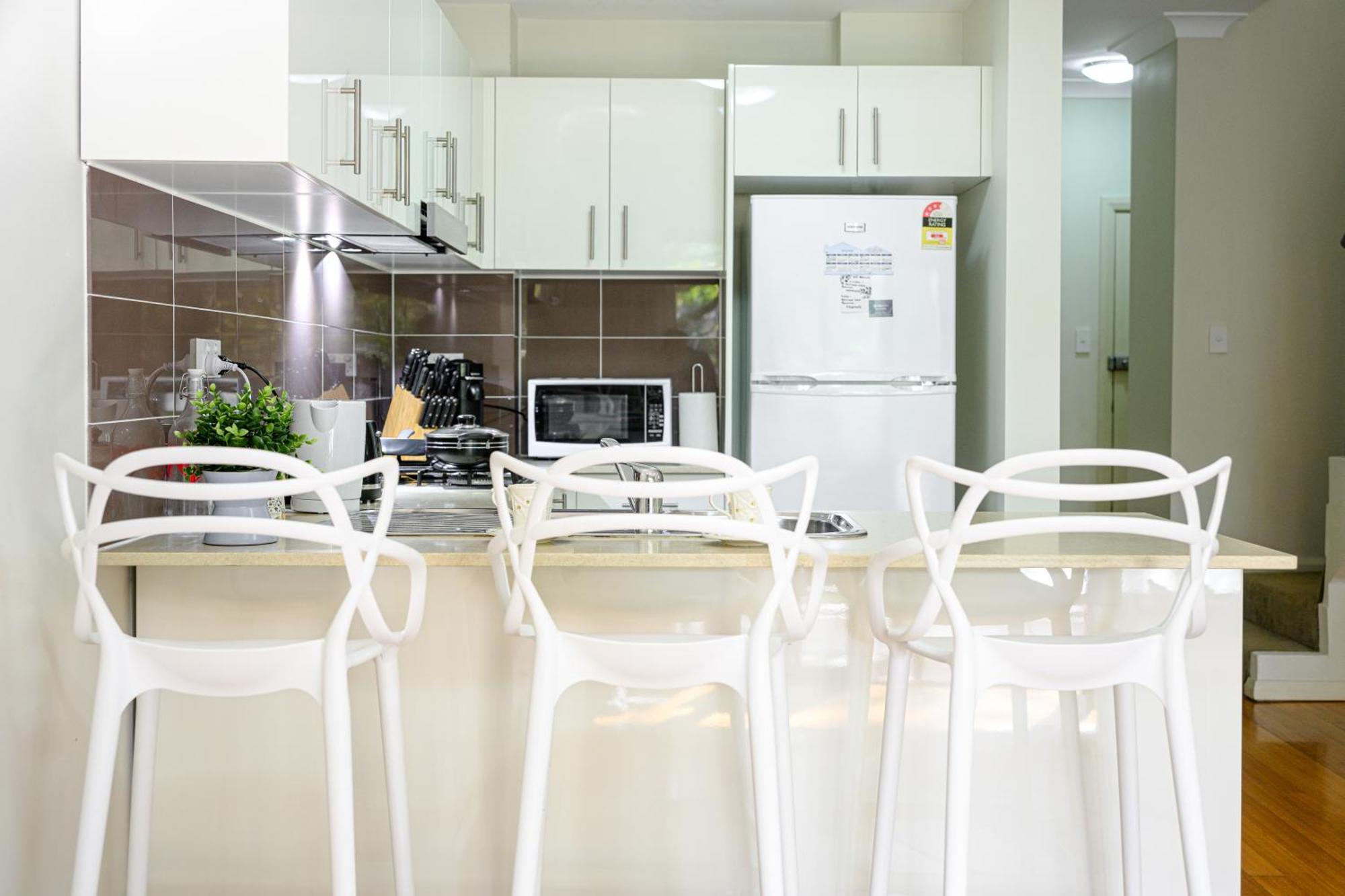 Alexandria To Park Shop Apartment Sydney